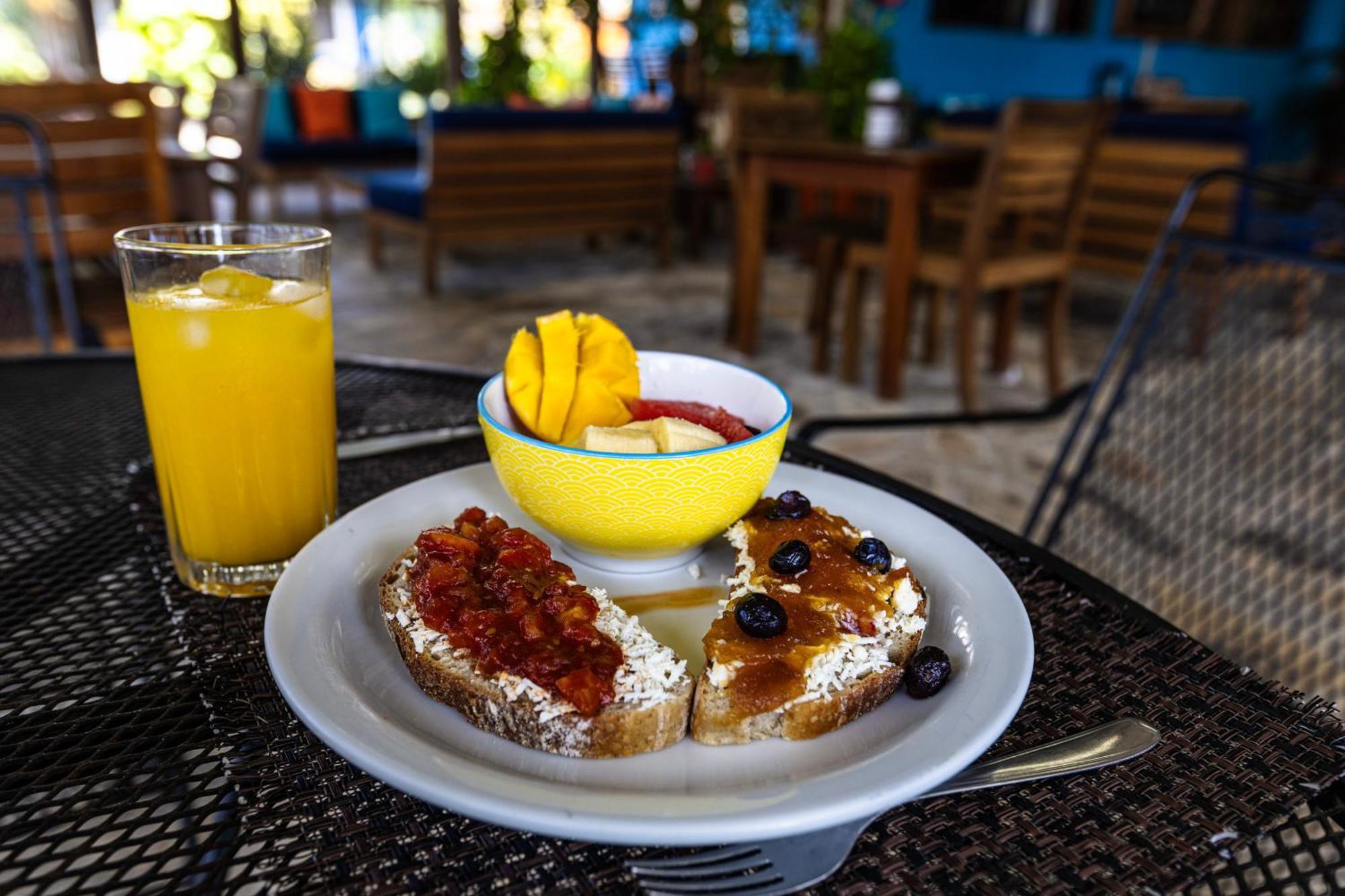 Xalli Beach Hotel Altagracia Kültér fotó
